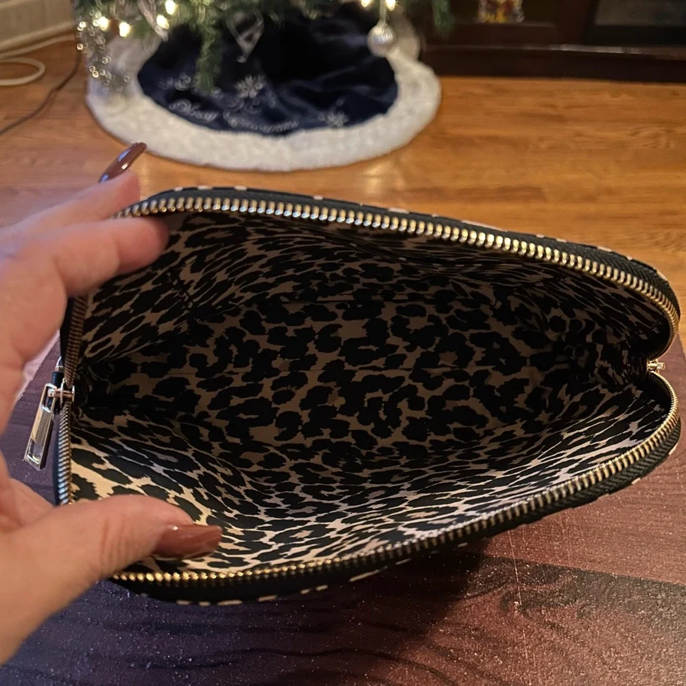 Christian Dior GWP Crossbody - Picture 5 of 8